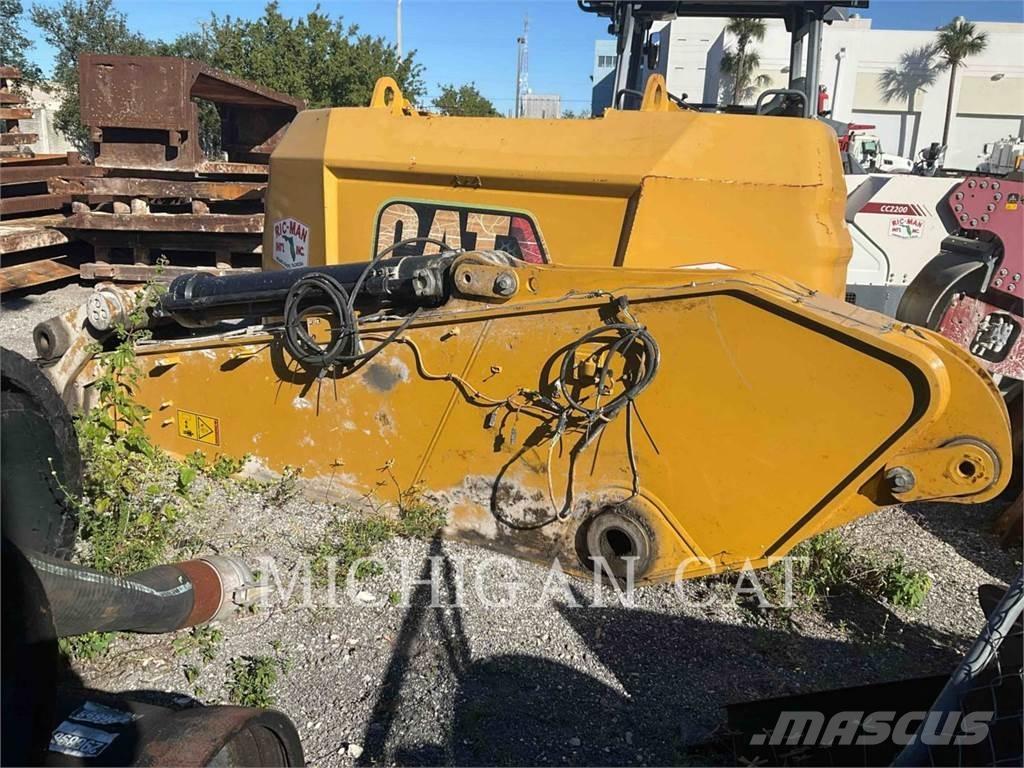 CAT 374 QZ1 Telakaivukoneet