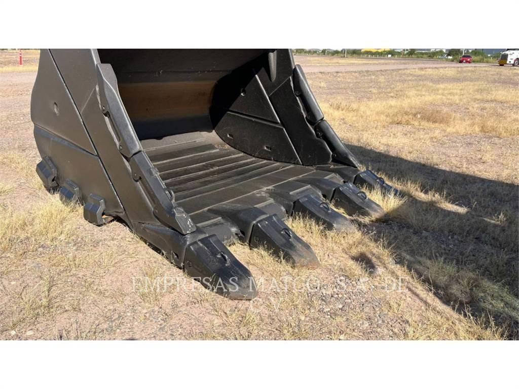 CAT 390DL Telakaivukoneet