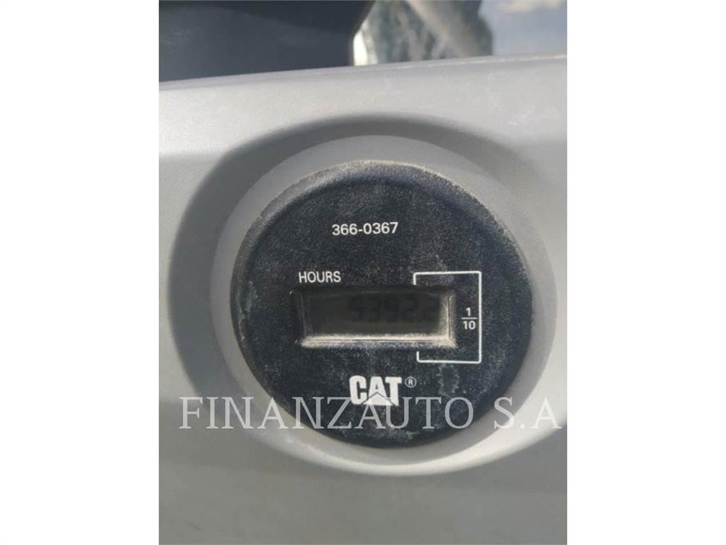 CAT 390F Telakaivukoneet