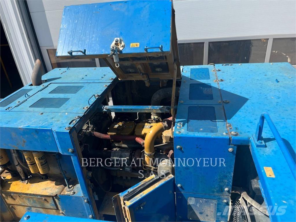 CAT 390F Telakaivukoneet