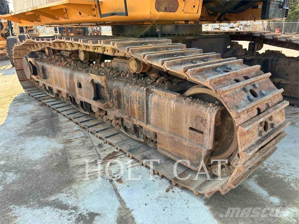 CAT 390FL Telakaivukoneet