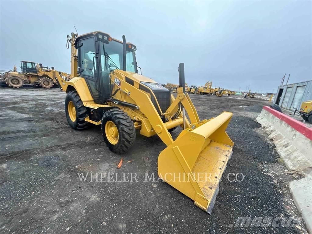 CAT 420 Kaivurikuormaajat