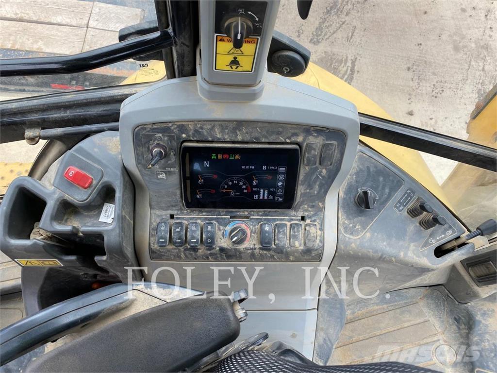 CAT 420-07XE Kaivurikuormaajat