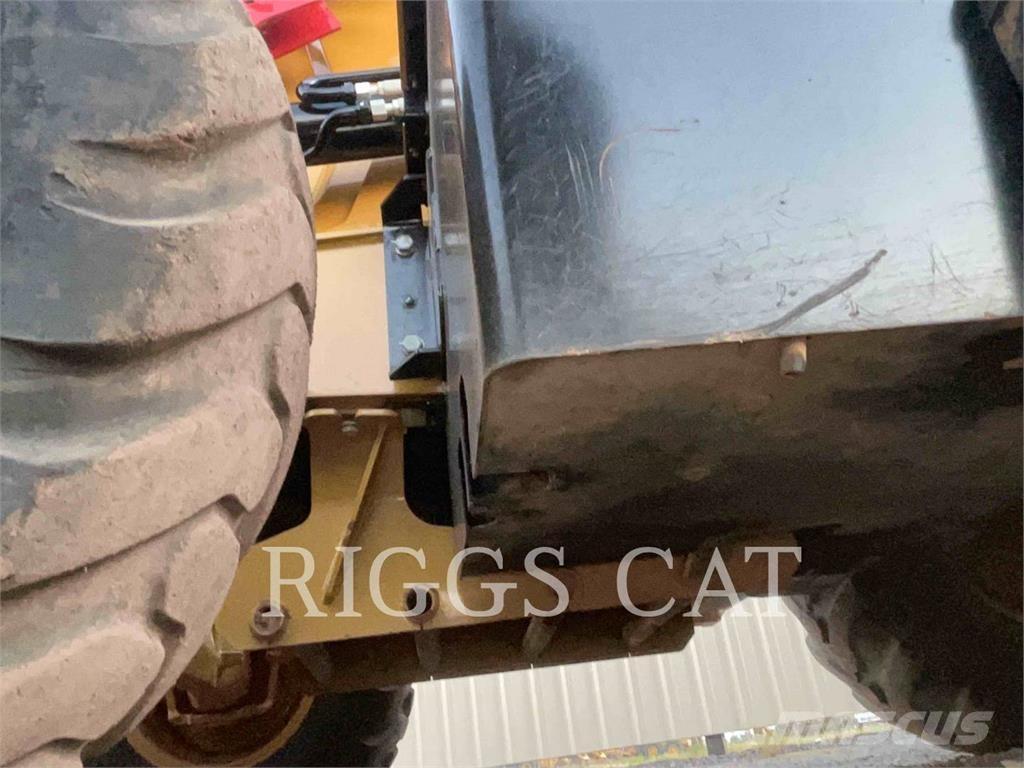 CAT 420 4AEM Kaivurikuormaajat