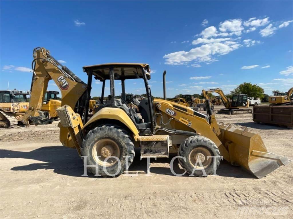 CAT 420 4SX Kaivurikuormaajat