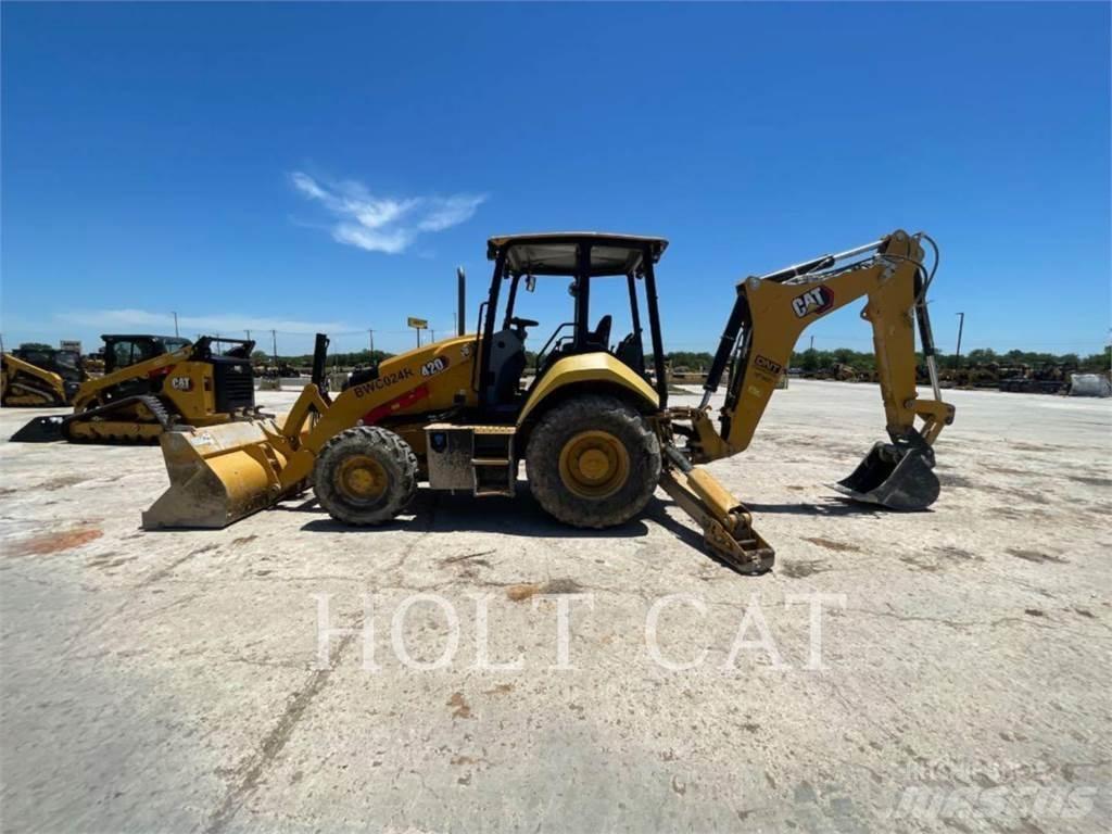 CAT 420 4SX Kaivurikuormaajat