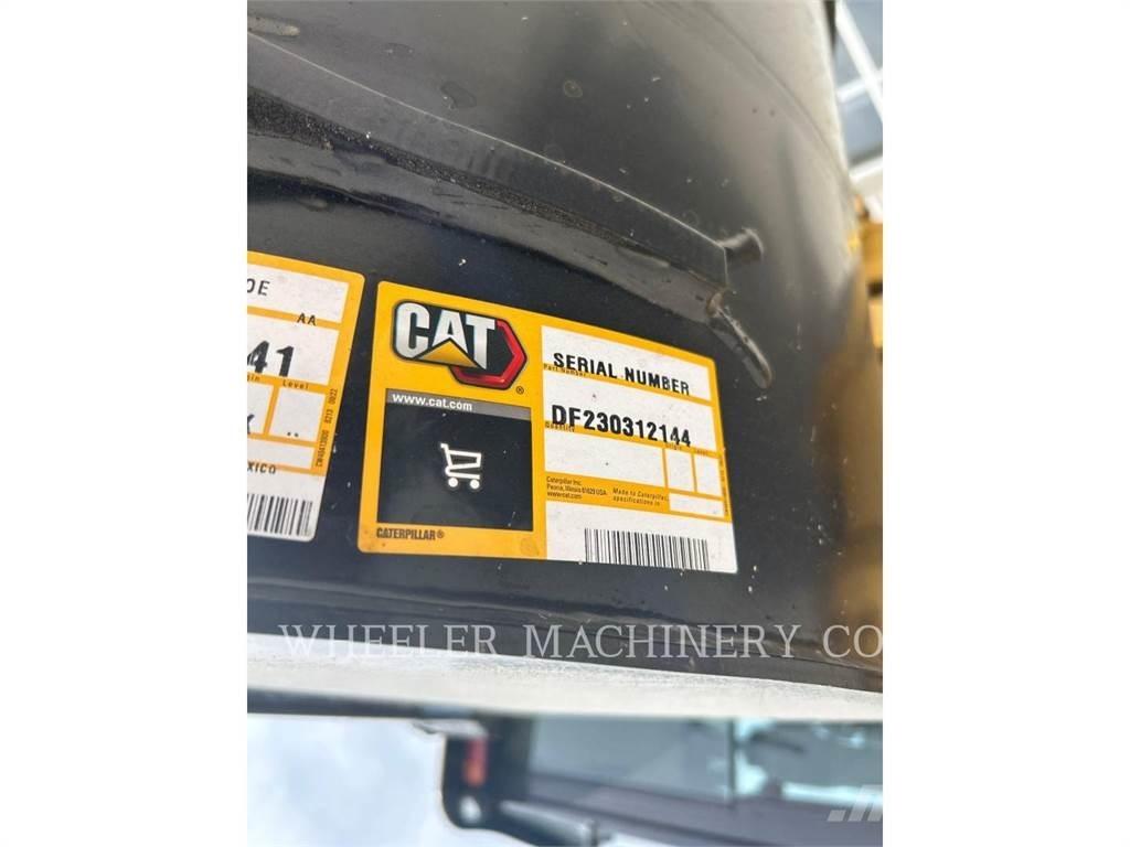 CAT 420 CF Kaivurikuormaajat