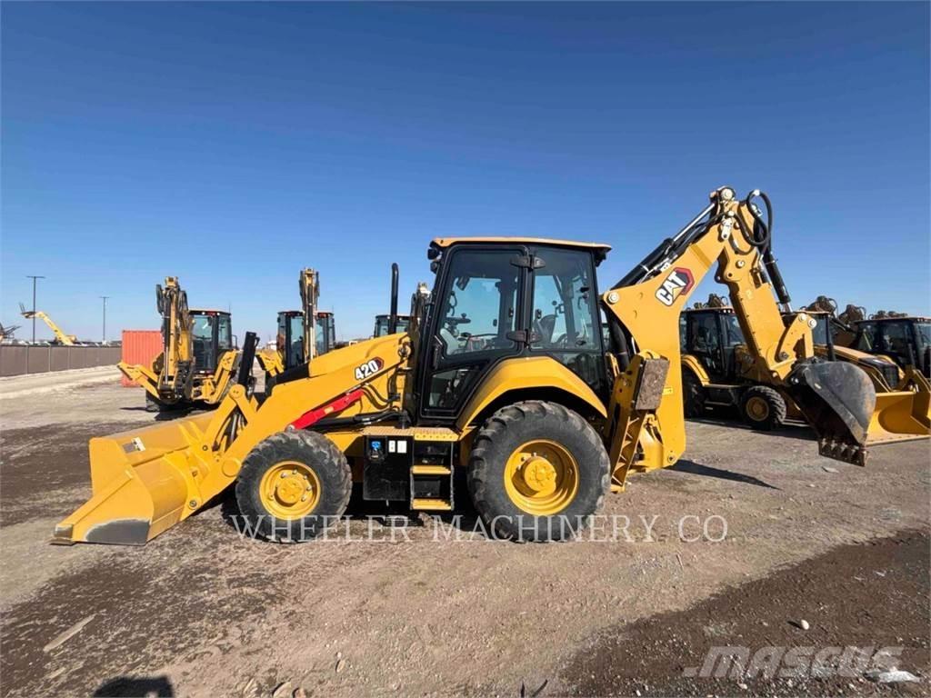 CAT 420 CF Kaivurikuormaajat