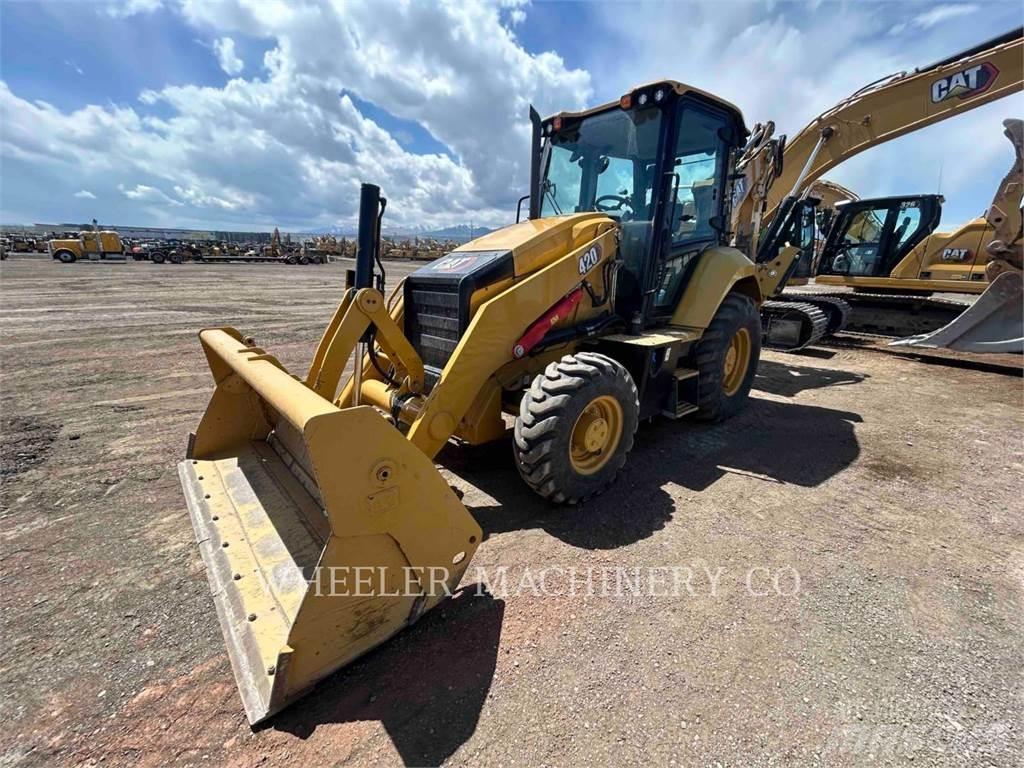 CAT 420 CF Kaivurikuormaajat