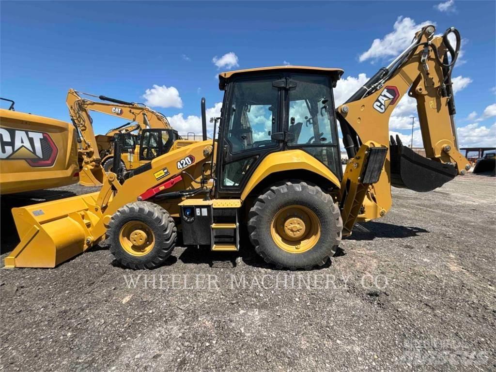 CAT 420 CF Kaivurikuormaajat