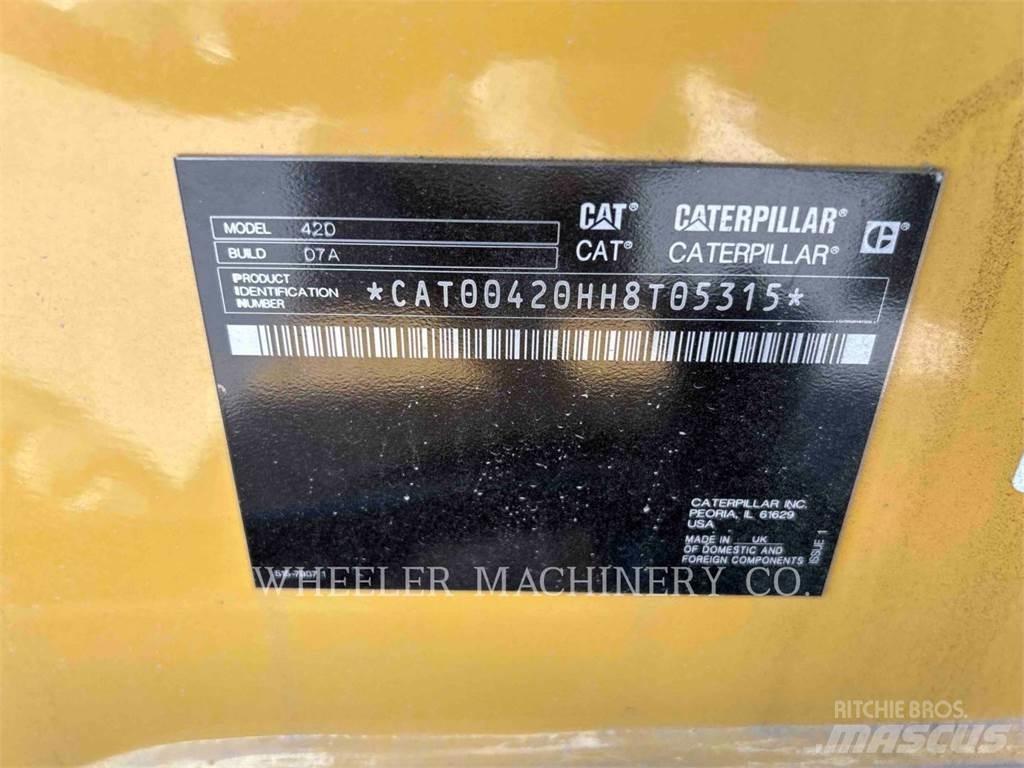 CAT 420 CF Kaivurikuormaajat