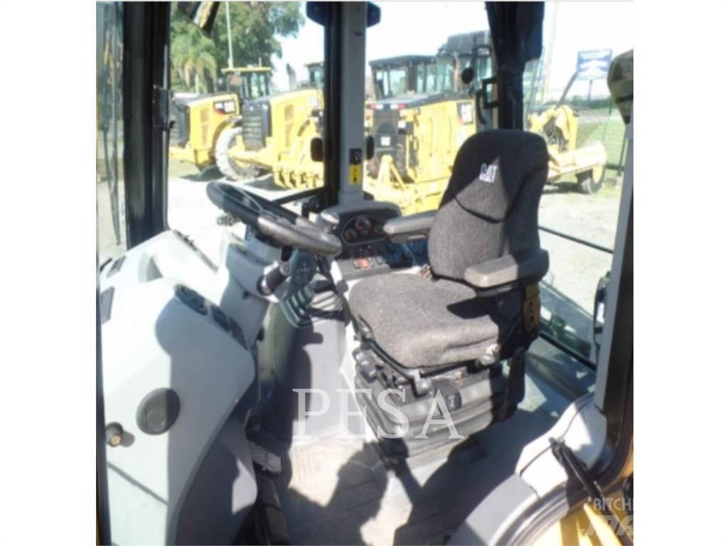 CAT 420 F 2 Kaivurikuormaajat