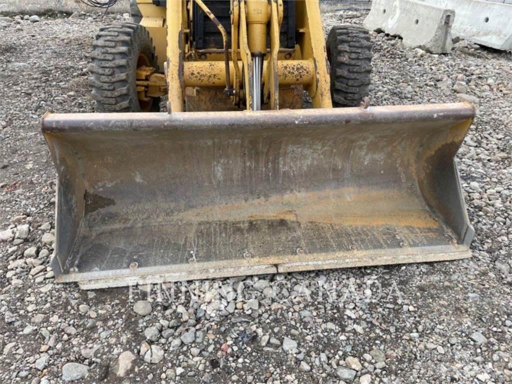 CAT 420D Kaivurikuormaajat