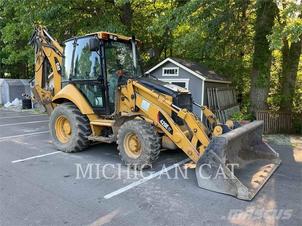 CAT 420E Kaivurikuormaajat