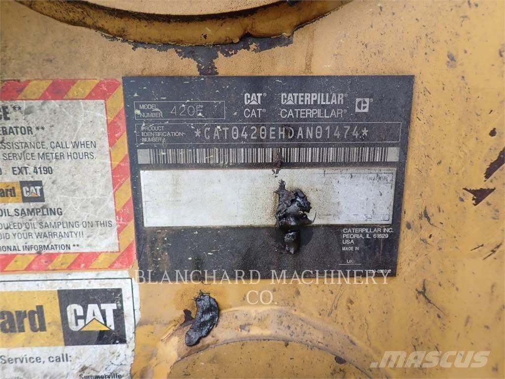 CAT 420EIT Kaivurikuormaajat