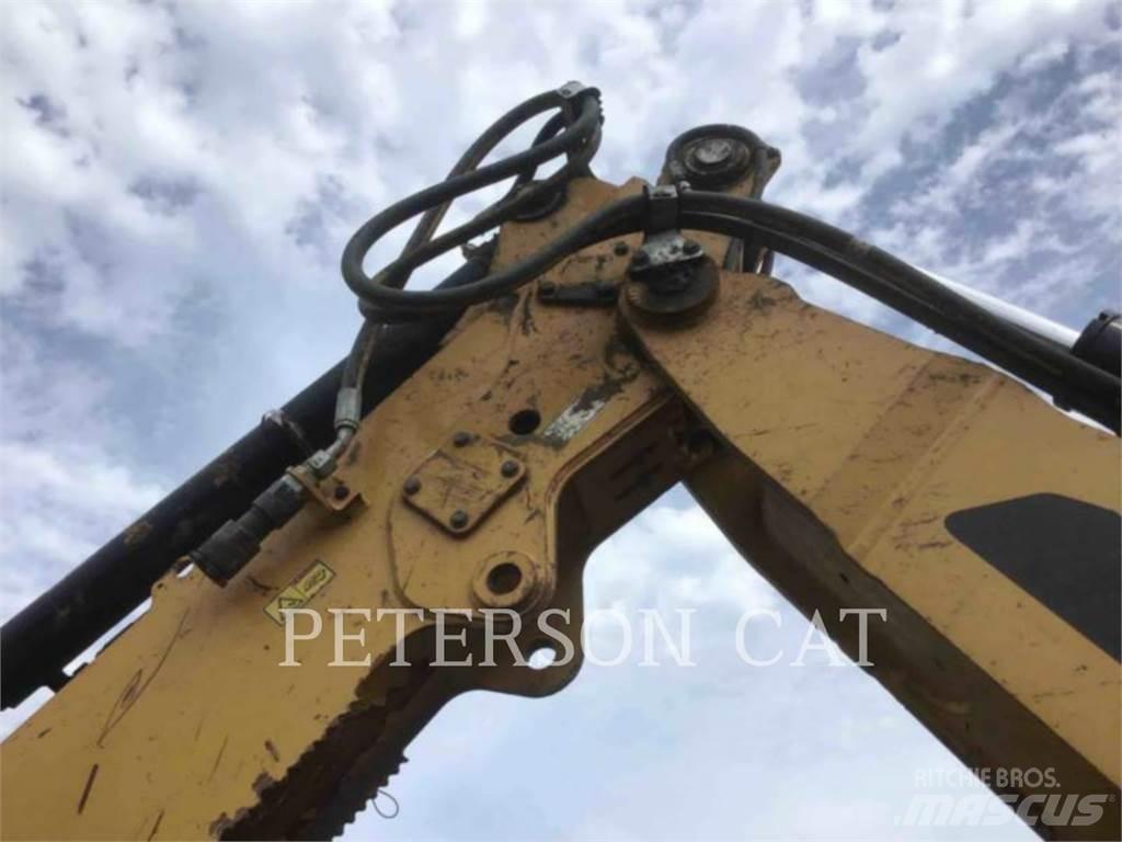 CAT 420F2 Kaivurikuormaajat