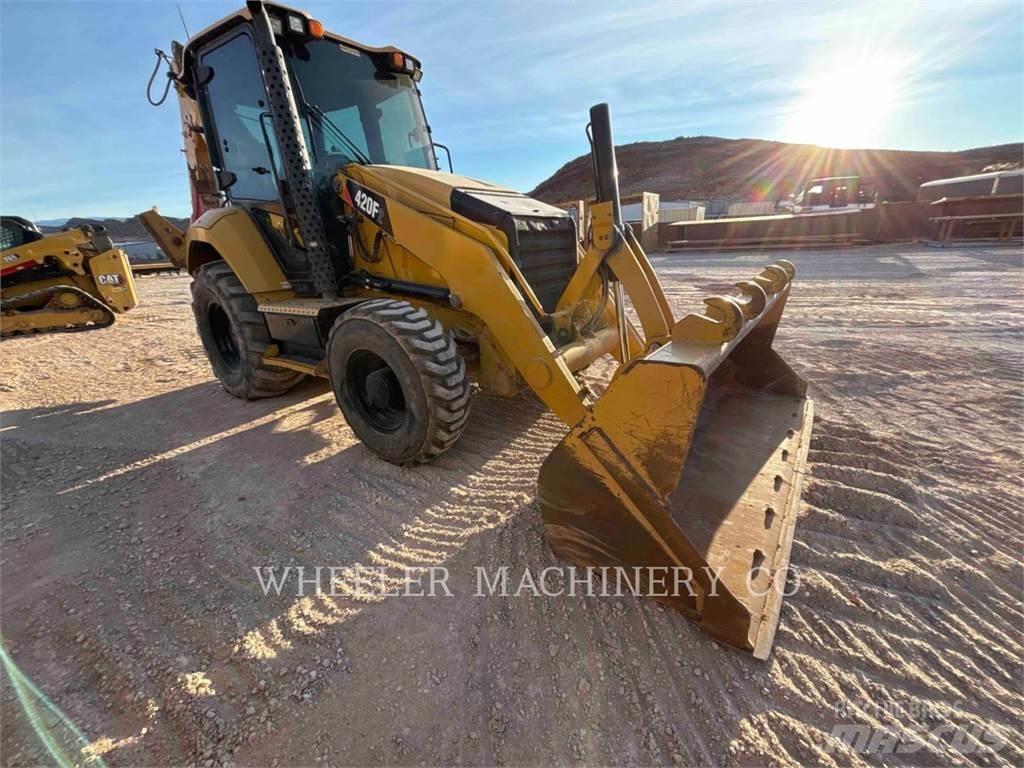 CAT 420F2 Kaivurikuormaajat