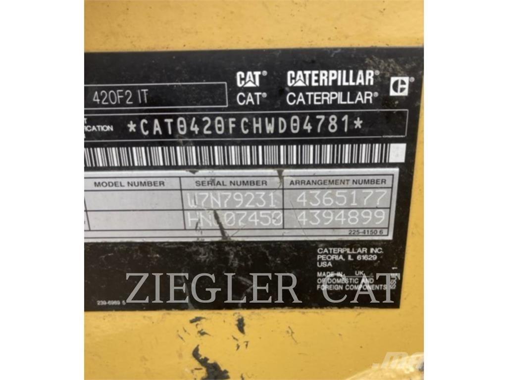 CAT 420F2 Kaivurikuormaajat