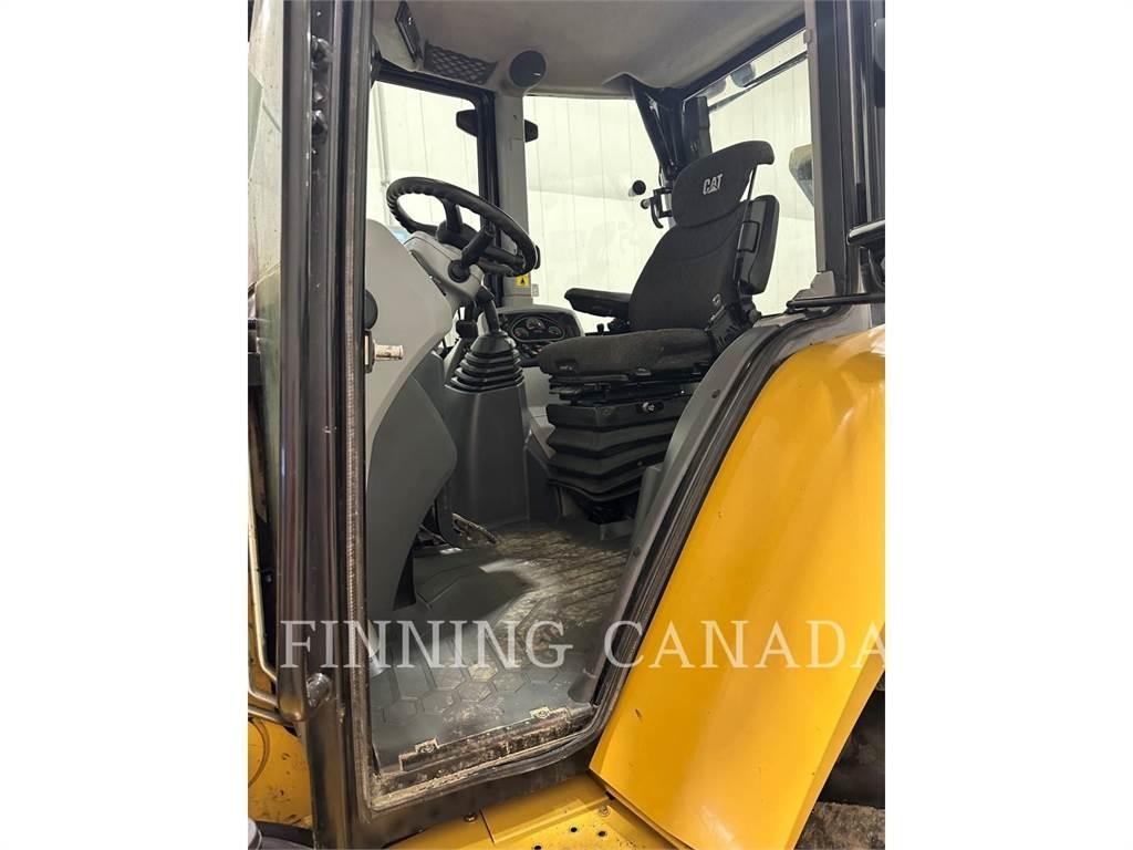 CAT 420F2 Kaivurikuormaajat