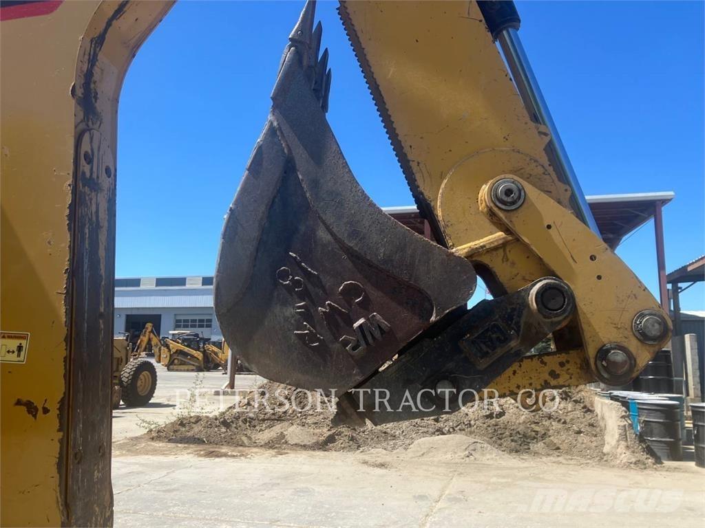 CAT 420F2 Kaivurikuormaajat