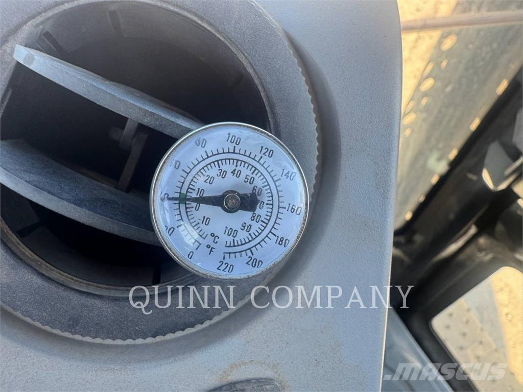 CAT 420F2 Kaivurikuormaajat