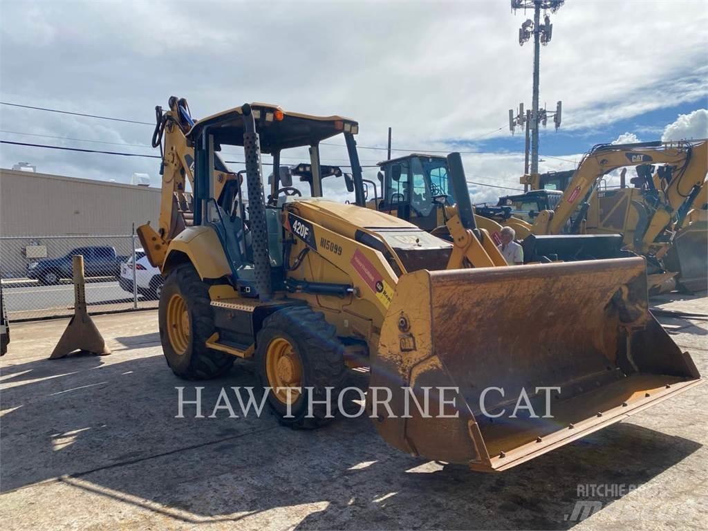 CAT 420F2 Kaivurikuormaajat