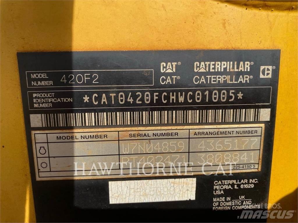 CAT 420F2 Kaivurikuormaajat