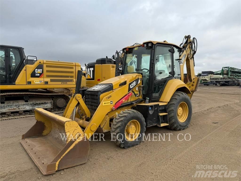 CAT 420F2 4WDE Kaivurikuormaajat