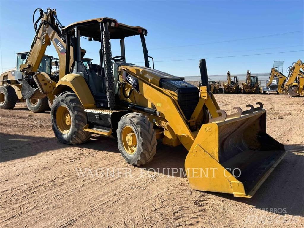 CAT 420F2 4WDE Kaivurikuormaajat