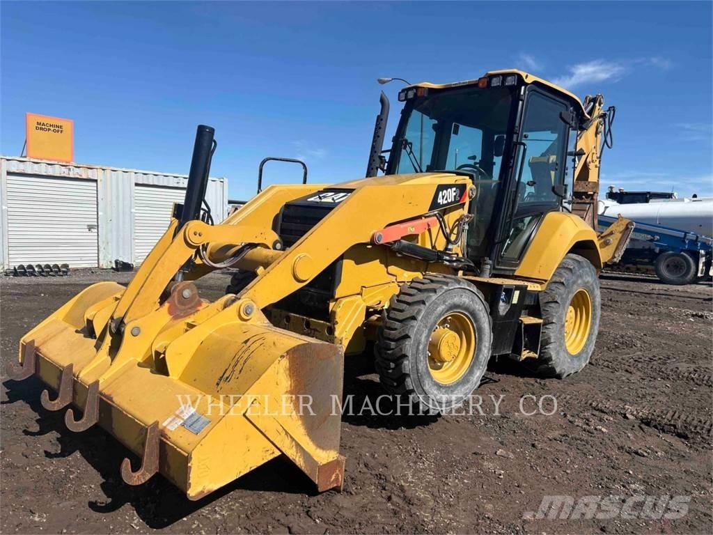 CAT 420F2 E Kaivurikuormaajat