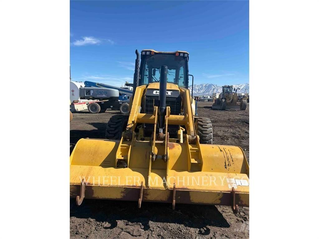 CAT 420F2 E Kaivurikuormaajat
