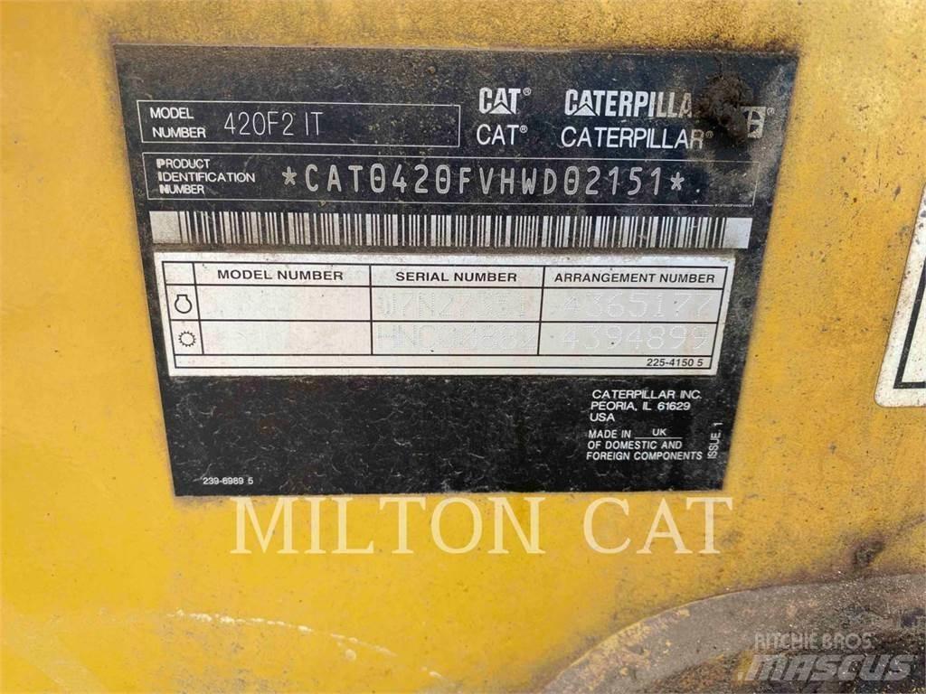 CAT 420F2 IT Kaivurikuormaajat