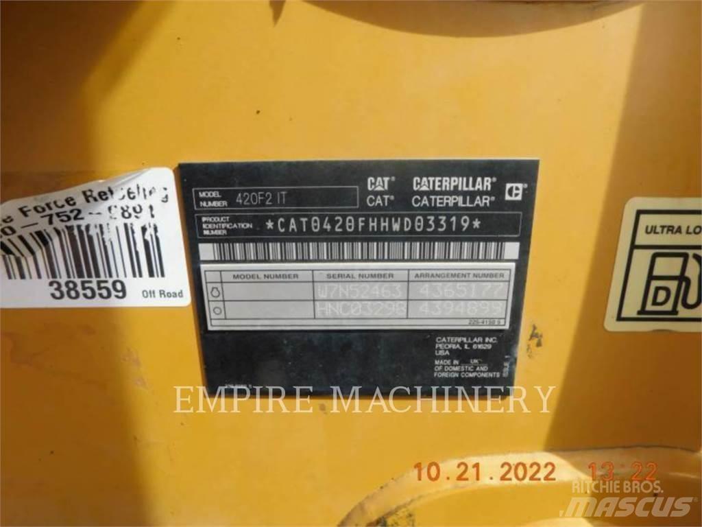 CAT 420F24EOIP Kaivurikuormaajat