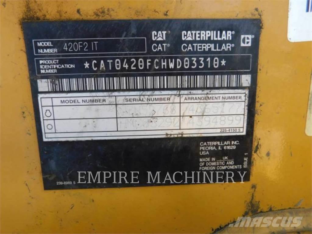 CAT 420F24EOIP Kaivurikuormaajat