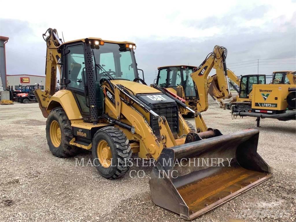 CAT 420F2IT Kaivurikuormaajat