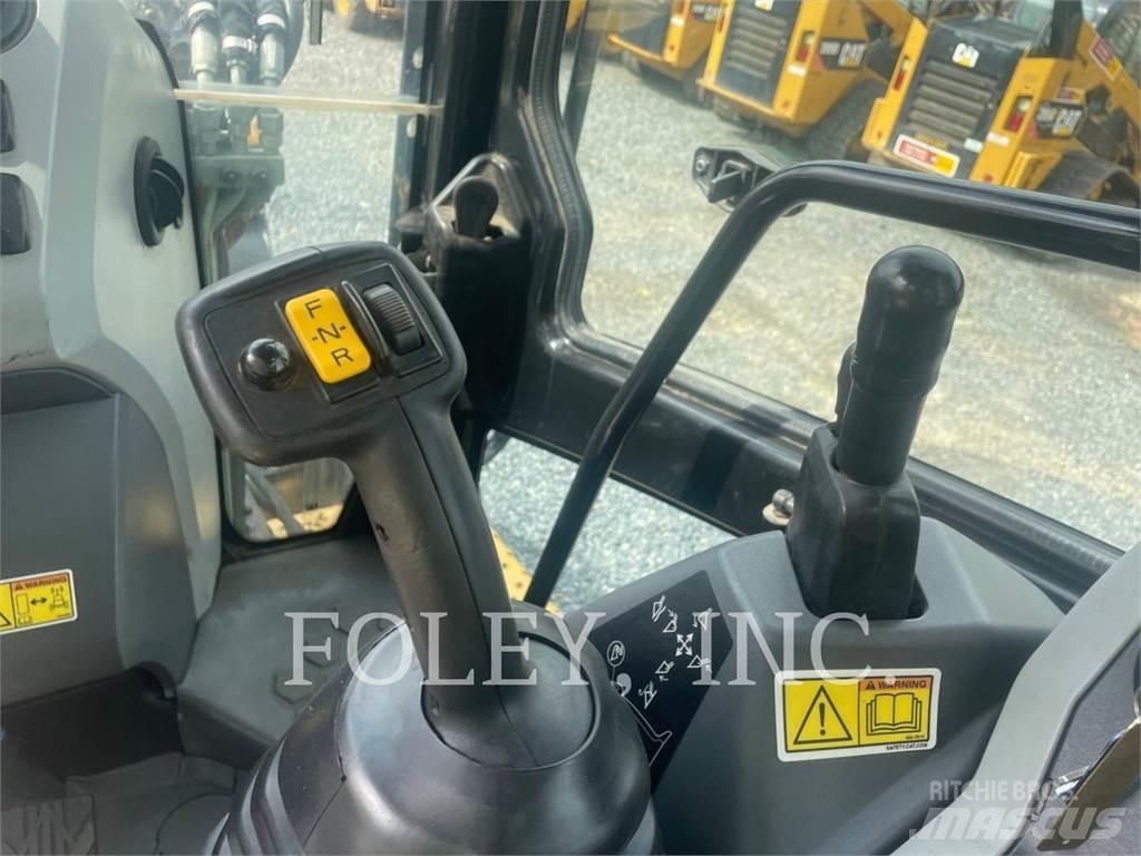 CAT 420F2IT Kaivurikuormaajat