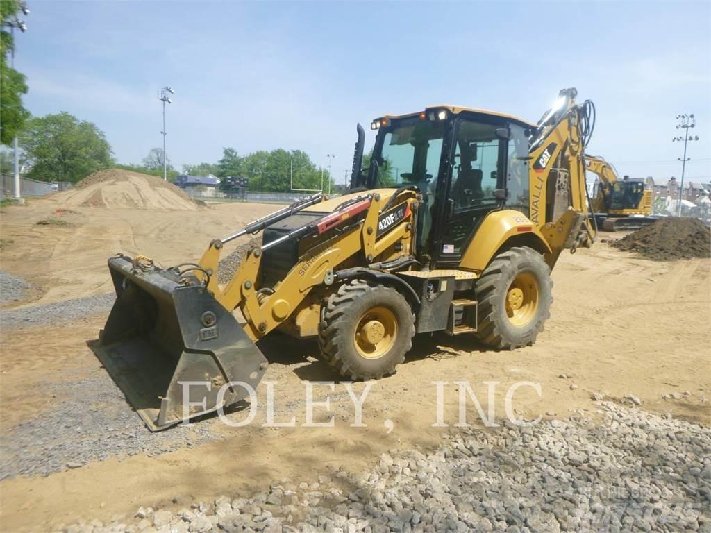 CAT 420F2IT Kaivurikuormaajat