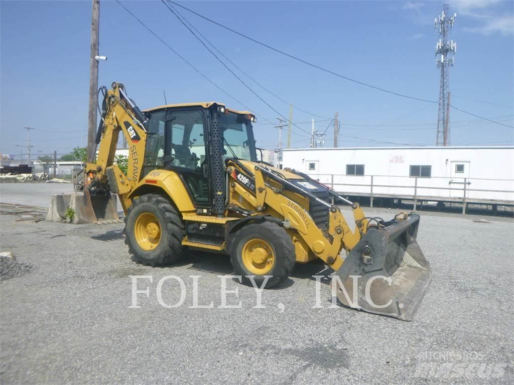 CAT 420F2IT Kaivurikuormaajat