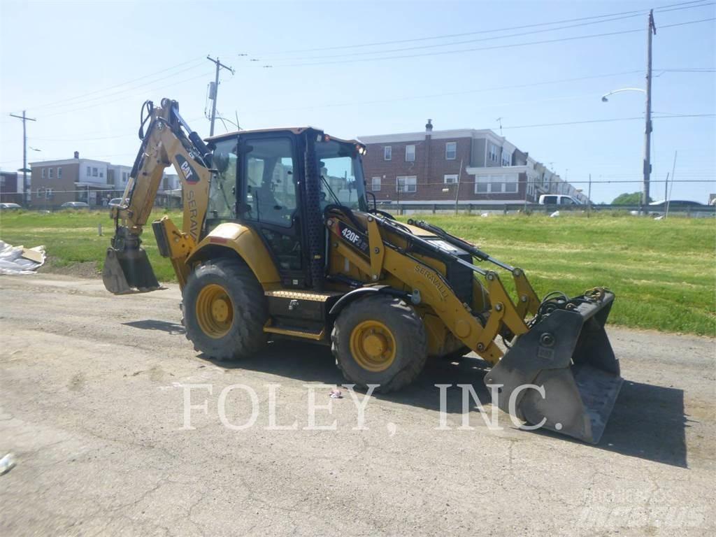 CAT 420F2IT Kaivurikuormaajat