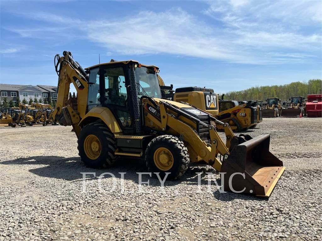 CAT 420F2IT Kaivurikuormaajat