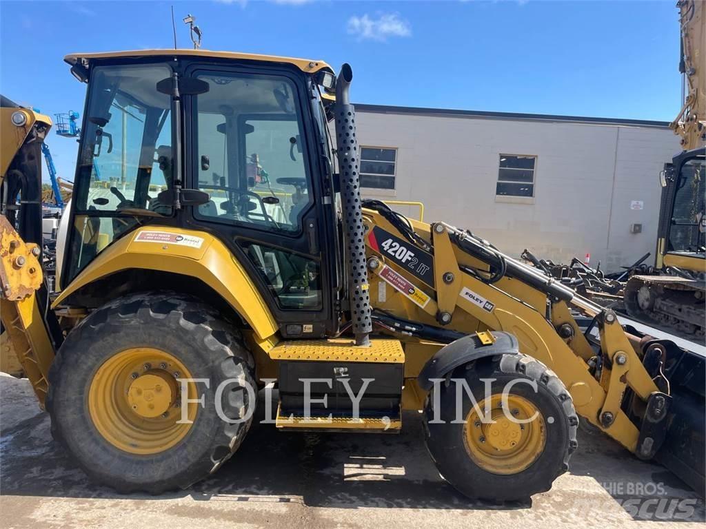 CAT 420F2IT Kaivurikuormaajat