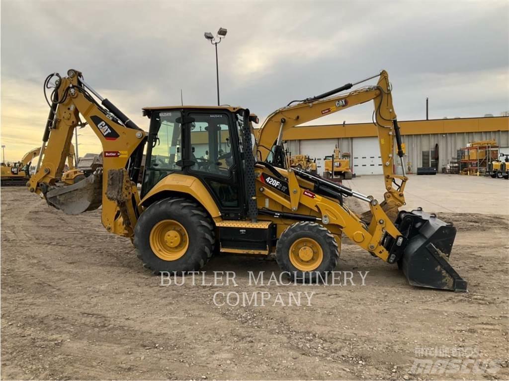 CAT 420F2IT Kaivurikuormaajat