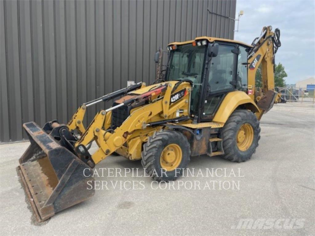 CAT 420F2IT Kaivurikuormaajat