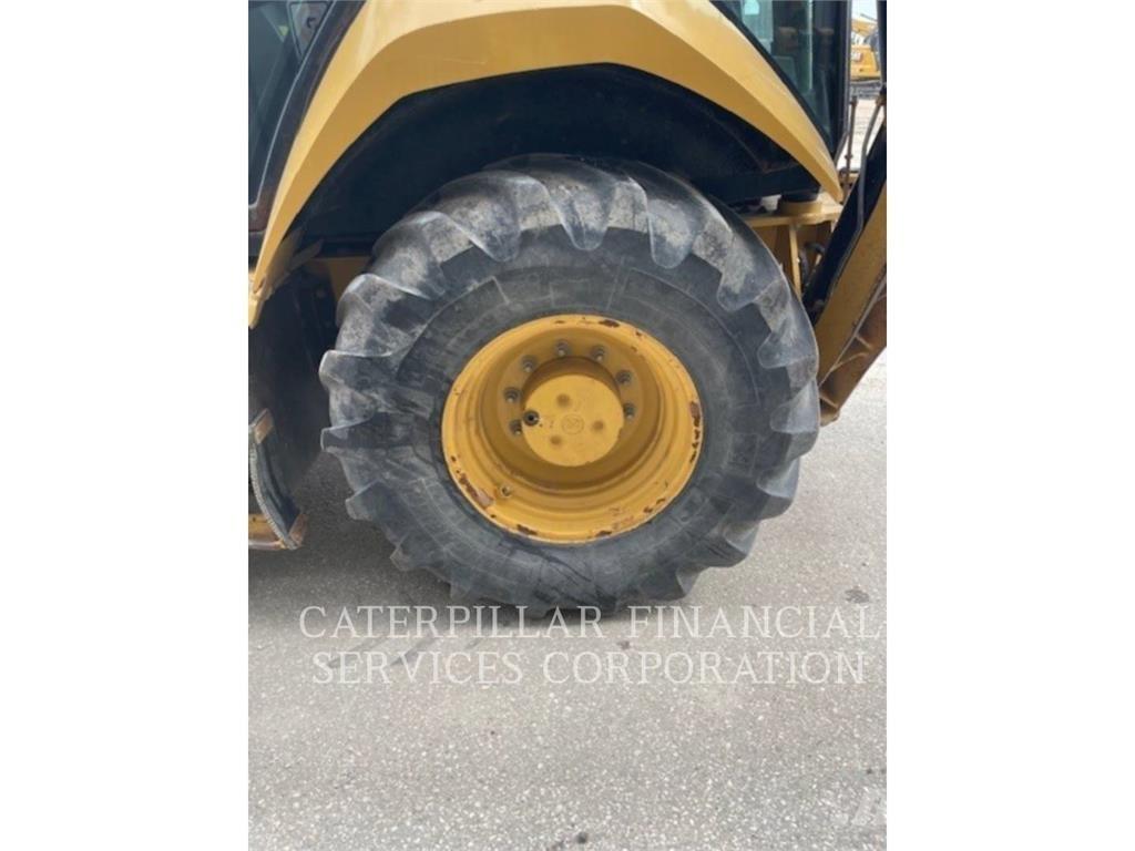 CAT 420F2IT Kaivurikuormaajat