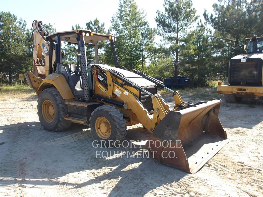 CAT 420F2IT Kaivurikuormaajat