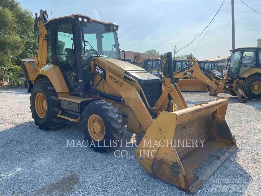 CAT 420F2ST Kaivurikuormaajat