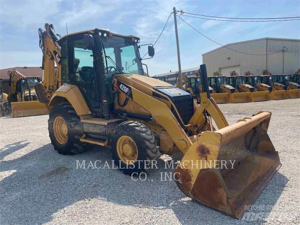 CAT 420F2ST Kaivurikuormaajat