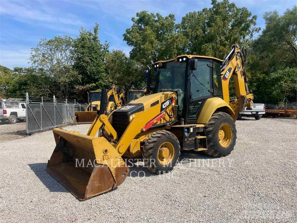 CAT 420F2ST Kaivurikuormaajat