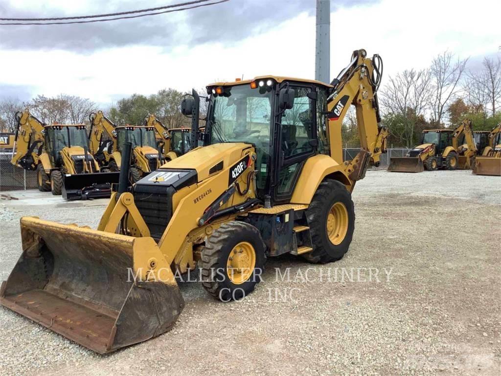 CAT 420F2ST Kaivurikuormaajat