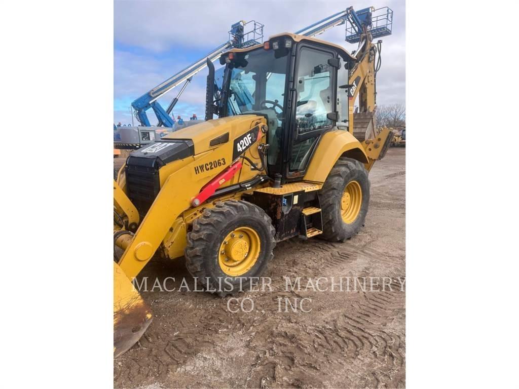 CAT 420F2ST Kaivurikuormaajat